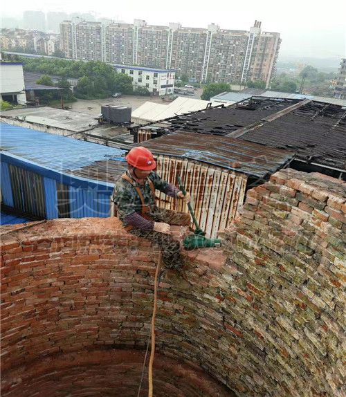 40米烟囱人工拆除