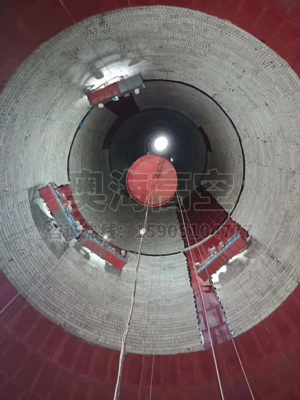 150米烟囱防腐现场