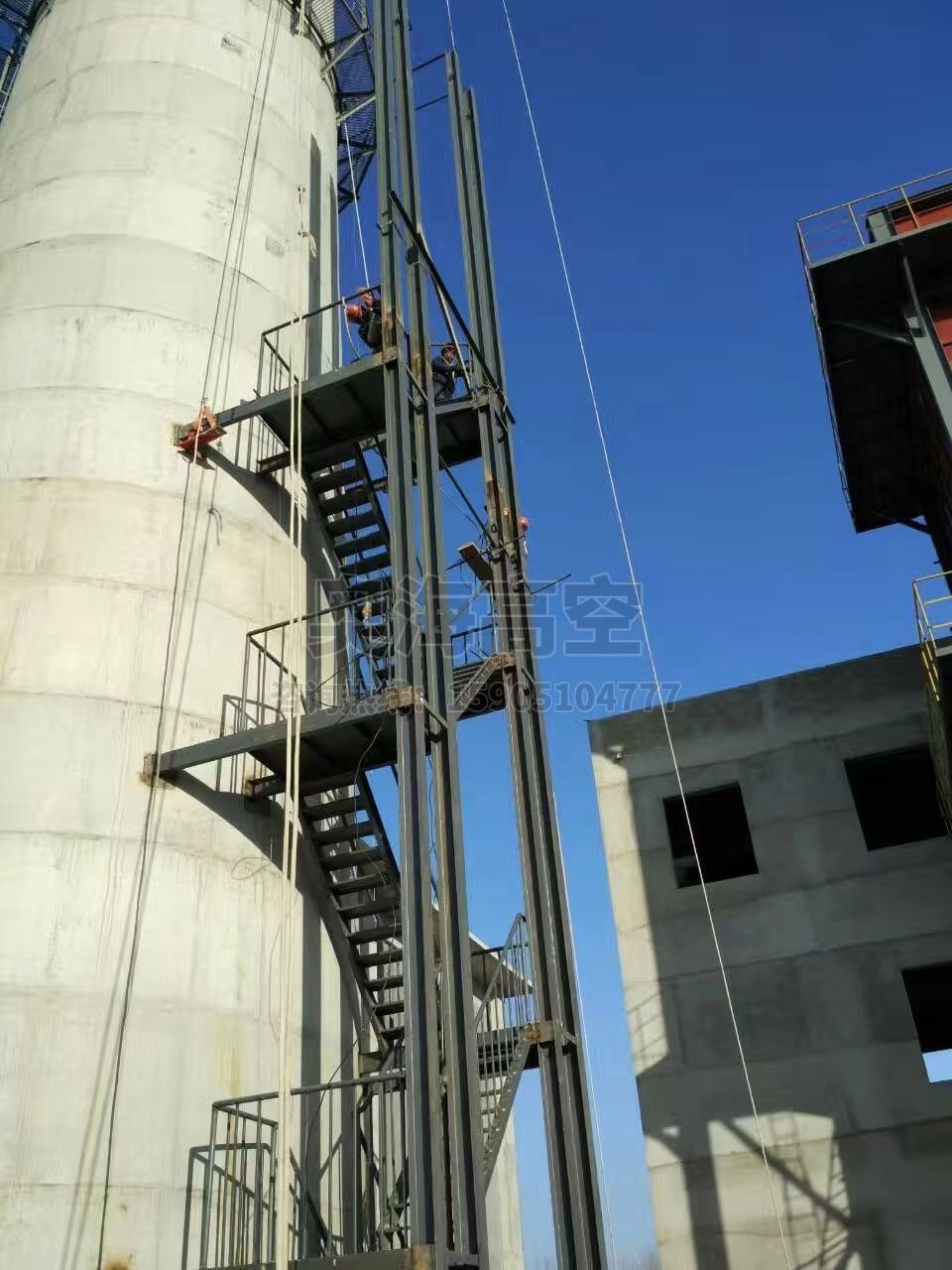 折叠钢爬梯安装