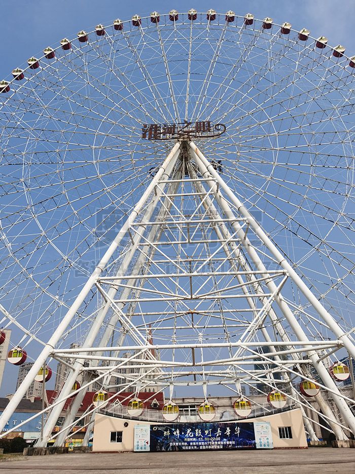 摩天轮刷油漆